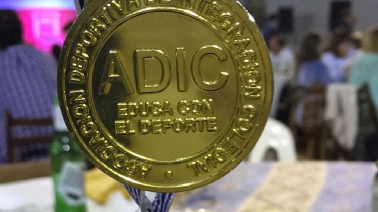 Este jueves 28 de abril será la ceremonia de premiación 2021 de los torneos de padres de ADIC, ¡no podés faltar! Este jueves 28 de abril será la ceremonia de premiación 2021 de los torneos de padres de ADIC, ¡no podés faltar!