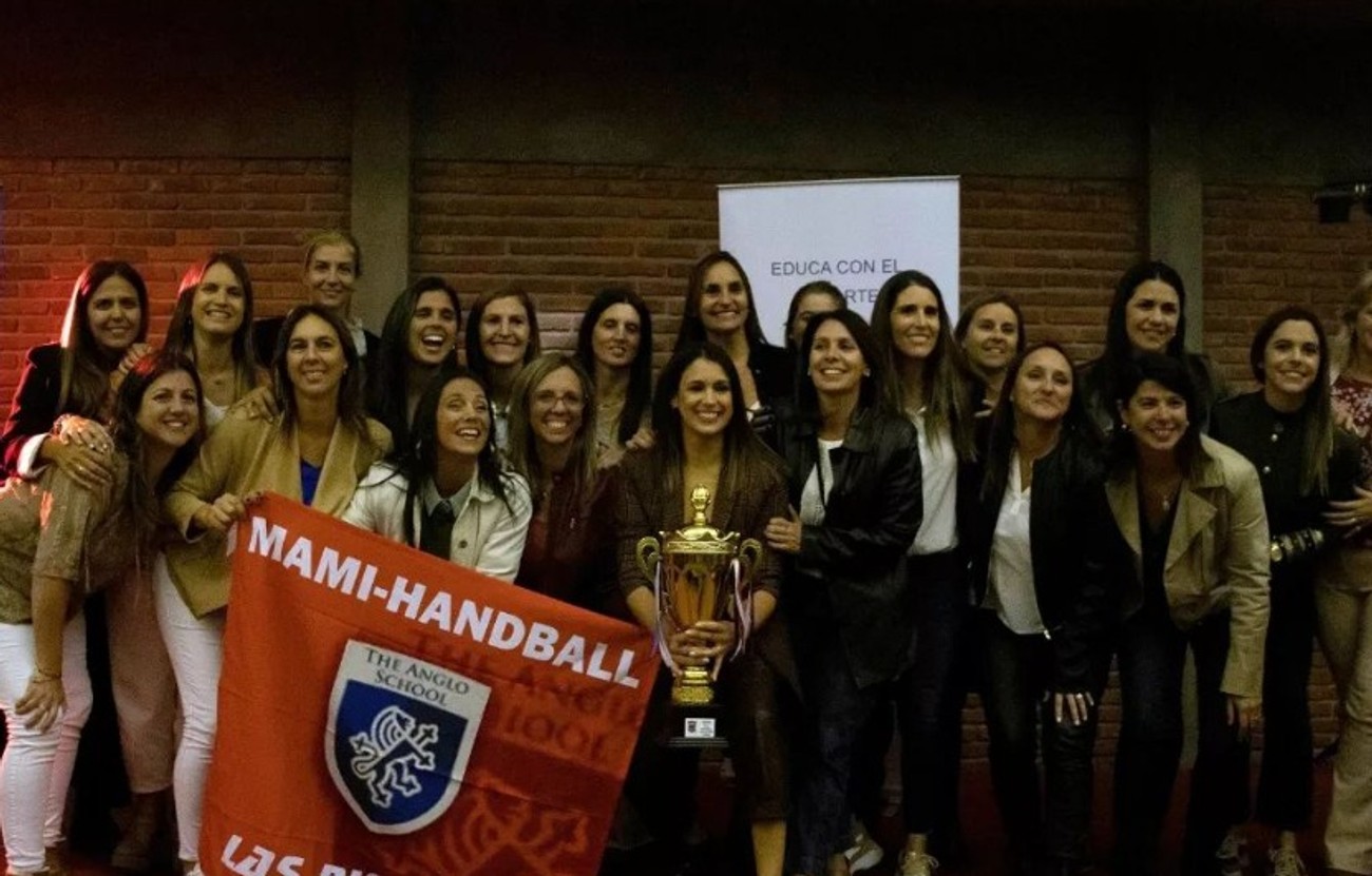 Sábado de definiciones en mamihandball: finaliza el Apertura y se conocen las campeonas Sábado de definiciones en mamihandball: finaliza el Apertura y se conocen las campeonas