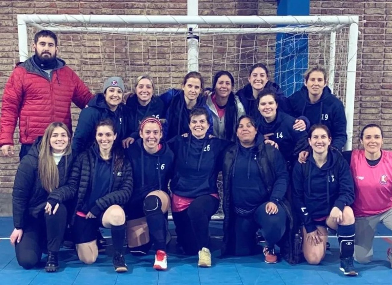 Quiénes fueron campeonas del Apertura de mamihandball y mirá cómo quedaron conformadas las cinco copas