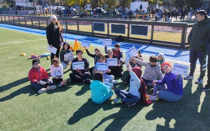 Taller de atletismo infantil en la sede de ADIC y en la pista del Prado