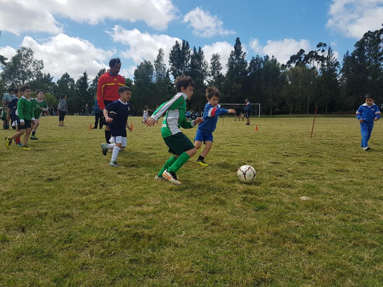 Jornada de fútbol sub 11 en San Juan Bautista para terminar un gran año