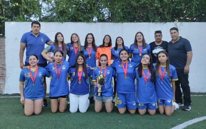 Fútbol femenino: comienza con 15 equipos en dos categorías; mirá quiénes participan