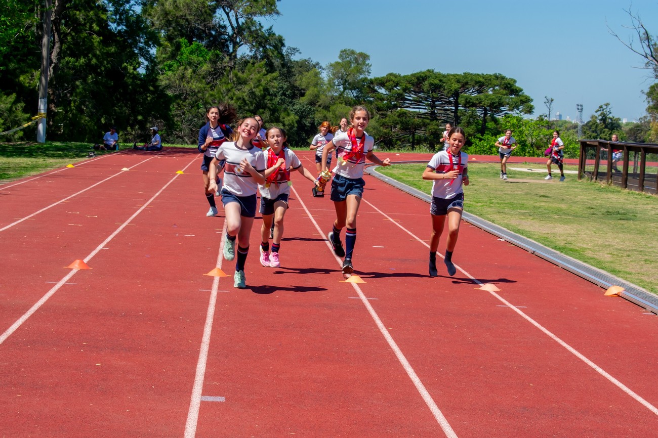 Sábado y domingo de atletismo en ADIC en la Pista del Prado