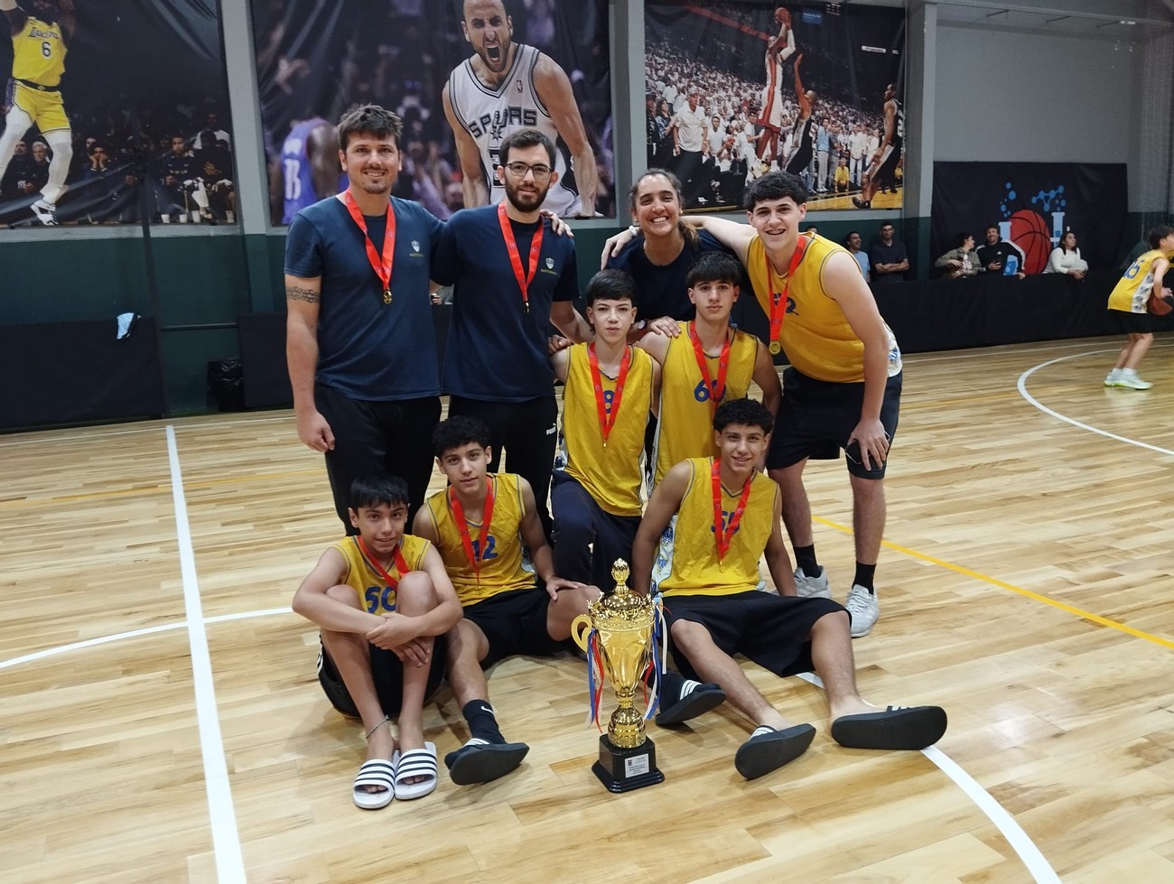 Básquetbol: Maturana recibió copa y medallas tras ganar la Copa de Plata sub 16