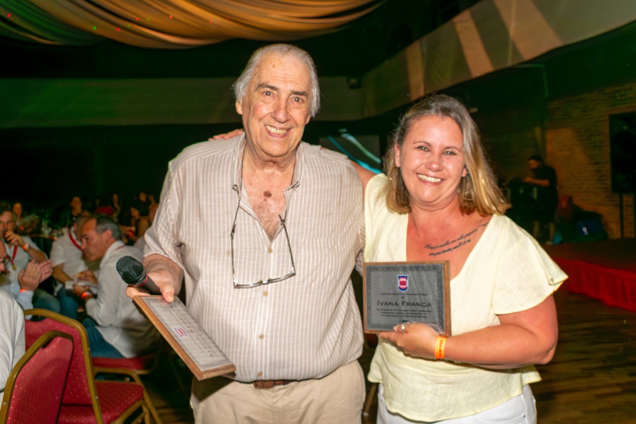 ADIC homenajeó a Ivana Franca y a Alicia Segovia