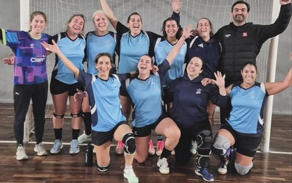 Mamihandball: La Mennais Blanco, Old Sampa, Somos Santa Elena, Santa María, Old Woodlands, Catajuanas e IUA, campeonas del primer semestre