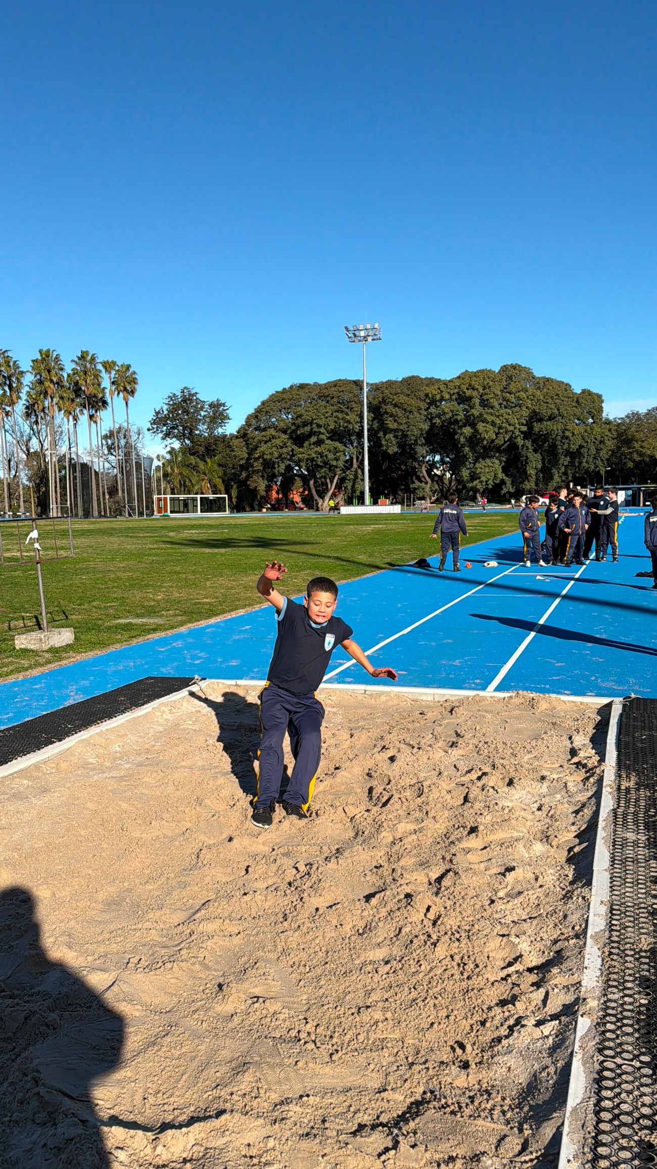 atletismo-impulso-en-pista-oficial-del-parque-batlle-foto-9 atletismo-impulso-en-pista-oficial-del-parque-batlle-foto-9