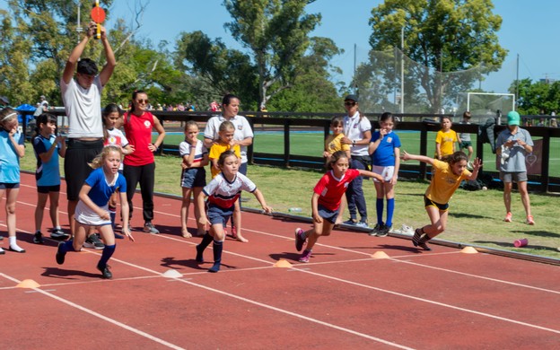 Se realiza este fin de semana el Torneo Apertura de atletismo de sub 8 a sub 12 en la Pista Prado: conocé los detalles
