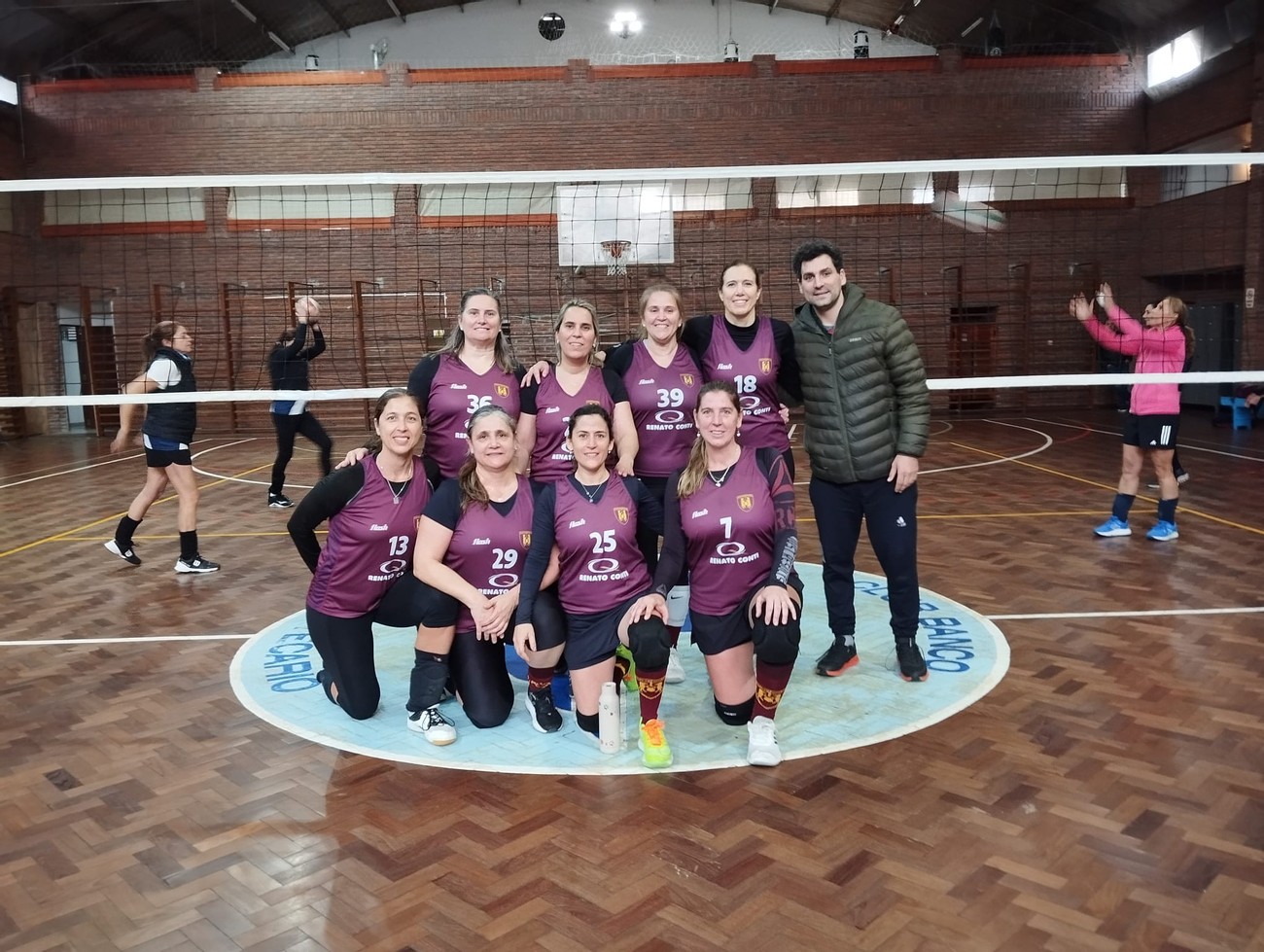 mamivoleibol-ut-serviam mamivoleibol-ut-serviam