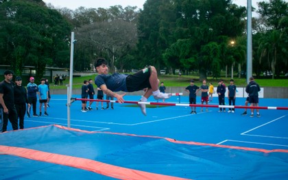 Las pruebas de saltos y la velocidad marcaron el atletismo de secundaria