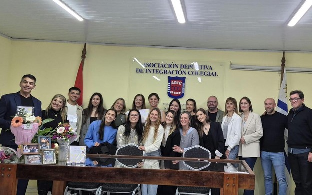 Gabriela Bentancor presentó su libro Más allá del podio, que recorre la historia de la gimnasia aeróbica en Uruguay