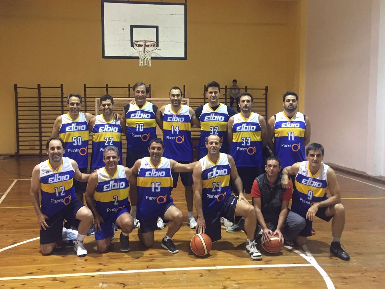 Elbio Fernández se estrenó con triunfo en el torneo de básquetbol Elbio Fernández se estrenó con triunfo en el torneo de básquetbol