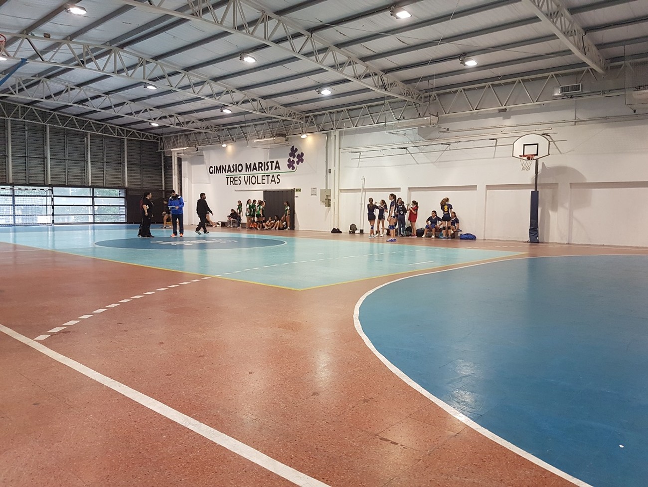 Una mañana a puro handball entre Zorrilla y Arnold Gesell en sub 13 Una mañana a puro handball entre Zorrilla y Arnold Gesell en sub 13