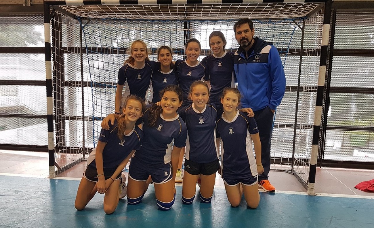 El handball es el deporte emblema para las alumnas del Zorrilla El handball es el deporte emblema para las alumnas del Zorrilla