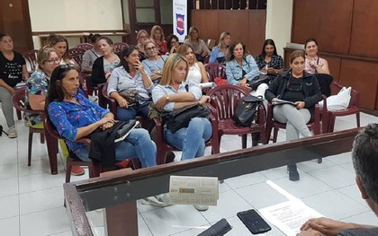 Se inició el torneo de mami-vóleibol Se inició el torneo de mami-vóleibol